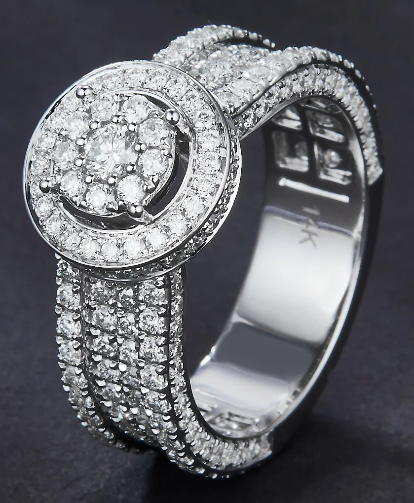 IceBerg Diamonds at Boulevard